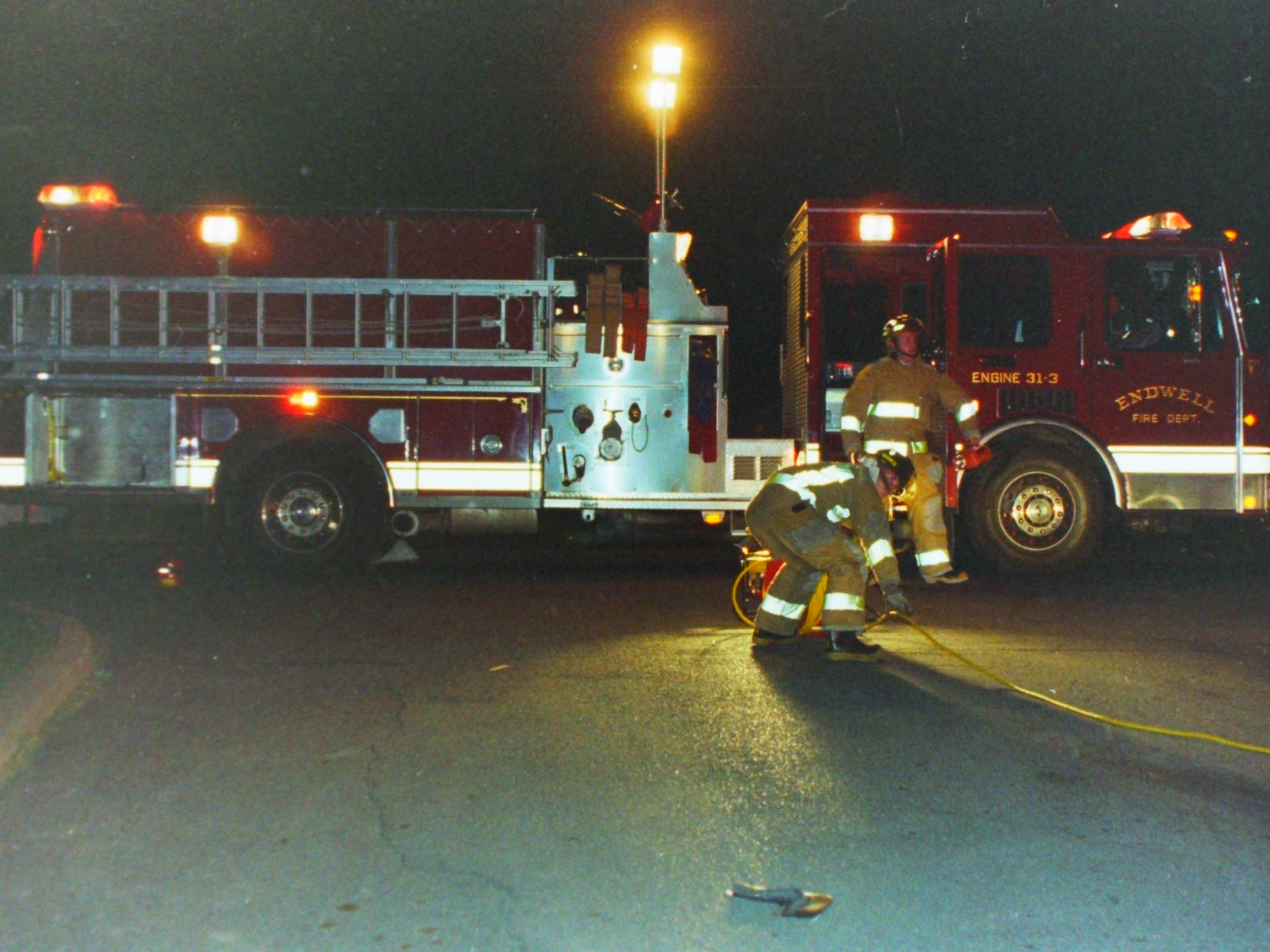 03-07-96  Response  - Bathhouse Fire Highland Park, Kitchen Fire 101 Hooper, 75th Painting